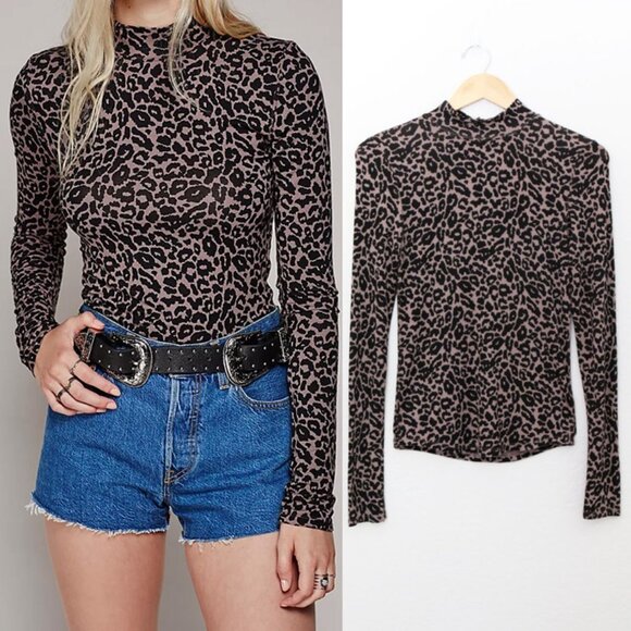 Free People Leopard Animal Print Soft Jersey Mock Neck Long Sleeve Top Button XS - Picture 3 of 15
